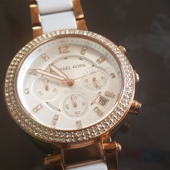 Watch - Picture 4 of 4